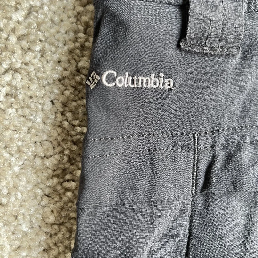 Columbia Capri Pants Womens 12 Black Omni-Shade Zip Pocket Hiking Sun Protection